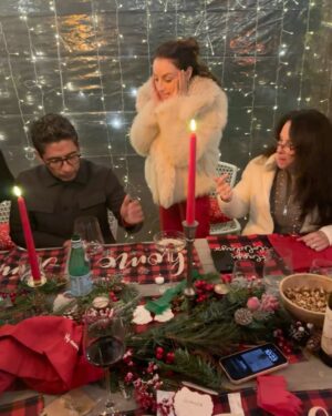 Macarena Achaga Instagram - Feliz Navidad 🎄 ..o como dice mi pobre angelito:
MERRY CHRISTMAS YA FILTHY ANIMAAAAL 🎁