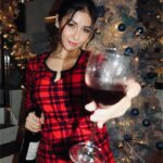 Sanya Lopez Instagram - Cheers to Noche Buena!!!! Merry Christmas love! 😘❤️✨🎄