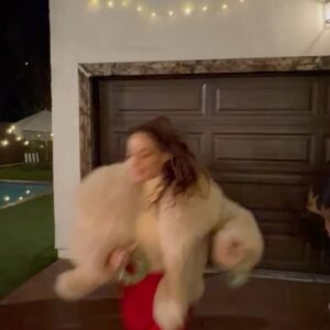 Macarena Achaga Instagram - Feliz Navidad 🎄 ..o como dice mi pobre angelito:
MERRY CHRISTMAS YA FILTHY ANIMAAAAL 🎁