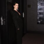 Anna-Maria Sieklucka Instagram - Drodzy!
Tego, co dla Was najważniejsze. By czas płynął Wam zgodnie z Waszymi wartościami. Otaczajcie się jakościami, które współgrają z Waszym sercem. Życzę Wam odnalezienia swojej ciszy, wsłuchania się we własne „ja” i otulenia się nim, pełni miłości. Trwajcie przy sobie, wiedząc kim tak naprawdę jesteście.
Wasza Ama 🤍

Beloved!
Wish u everything what is most important. Let the time flow in accordance with your values. Surround yourself with qualities that resonate with your heart. I wish you to find your silence, listen to your own inner voice and wrap yourself in it filled with love. Stay with yourself, knowing who you really are.
Yours Ama 🤍
.
.
.
#merrychristmas #christmas #wishes #beyourself