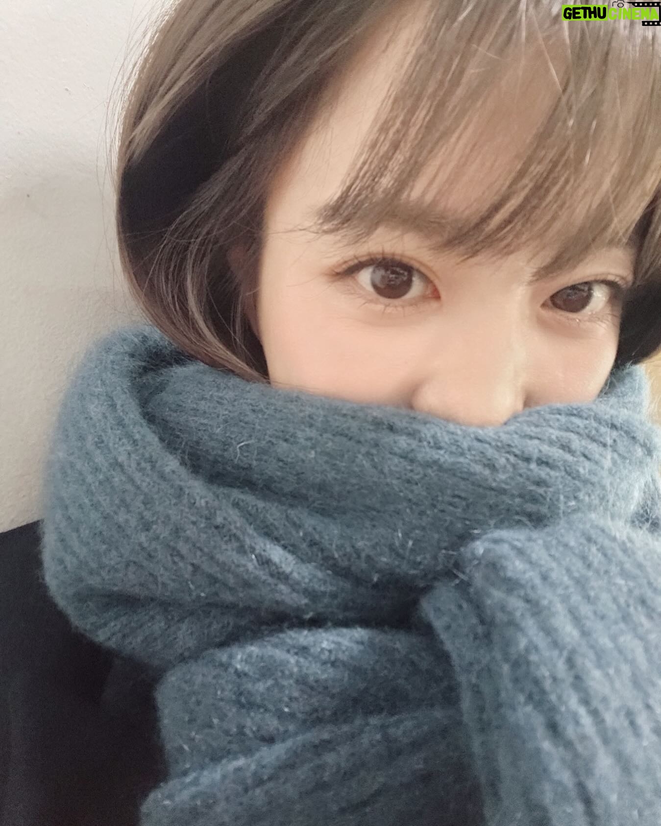 Park Bo-young Instagram - 🅜🅔🅡🅡🅨 🅒🅗🅡🅘🅢🅣🅜🅐🅢🎄