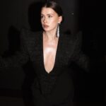 Anna-Maria Sieklucka Instagram – Drodzy!
Tego, co dla Was najważniejsze. By czas płynął Wam zgodnie z Waszymi wartościami. Otaczajcie się jakościami, które współgrają z Waszym sercem. Życzę Wam odnalezienia swojej ciszy, wsłuchania się we własne „ja” i otulenia się nim, pełni miłości. Trwajcie przy sobie, wiedząc kim tak naprawdę jesteście.
Wasza Ama 🤍

Beloved!
Wish u everything what is most important. Let the time flow in accordance with your values. Surround yourself with qualities that resonate with your heart. I wish you to find your silence, listen to your own inner voice and wrap yourself in it filled with love. Stay with yourself, knowing who you really are.
Yours Ama 🤍
.
.
.
#merrychristmas #christmas #wishes #beyourself