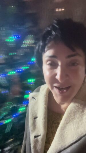 Lolita Milyavskaya Instagram - Всех с Новым Годом! Пусть всем просто будет ХОРОШО!!! Без исключений🙏❤️❤️👻