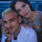 Macarena Achaga Instagram – vivimos en el futuro 🥹 y aquí en Australia ya es 1ero de enero -desde hace rato- y no podría pedir nada más que tener a mis personas favoritas todas juntas 💕💕💕 
gracias por acompañarnos en otro año de huracán macarena 🌪️

@santiagoachaga & @ren.soifer todo es mejor con ustedes 💘