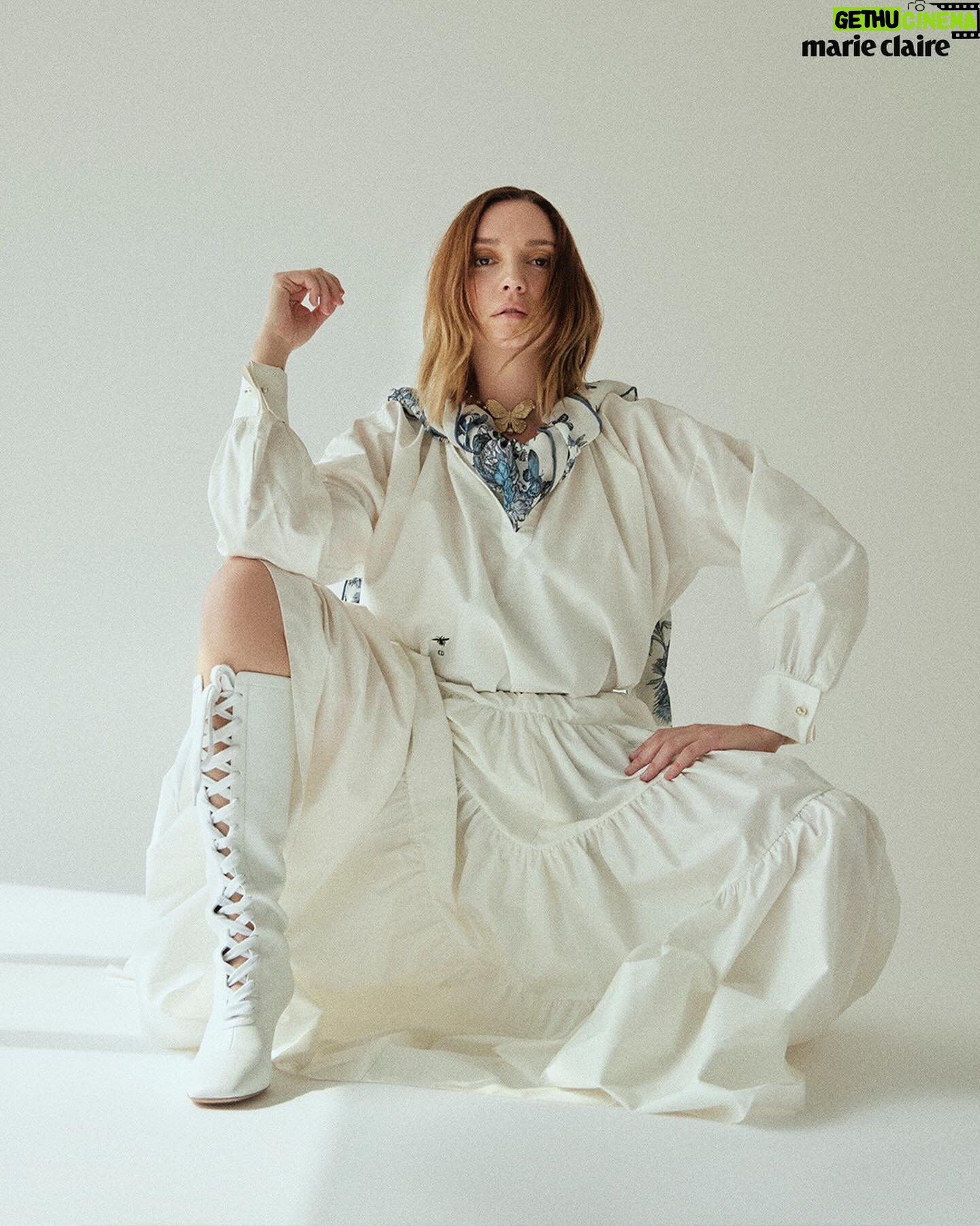 Regina Bland贸n Instagram - @reginablandon X @marieclaire_la 馃枻