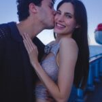 Macarena Achaga Instagram – vivimos en el futuro 🥹 y aquí en Australia ya es 1ero de enero -desde hace rato- y no podría pedir nada más que tener a mis personas favoritas todas juntas 💕💕💕 
gracias por acompañarnos en otro año de huracán macarena 🌪️

@santiagoachaga & @ren.soifer todo es mejor con ustedes 💘