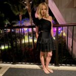 Sarah Michelle Gellar Instagram - NYE 🥂 How it began and how it ended 🍾🍾