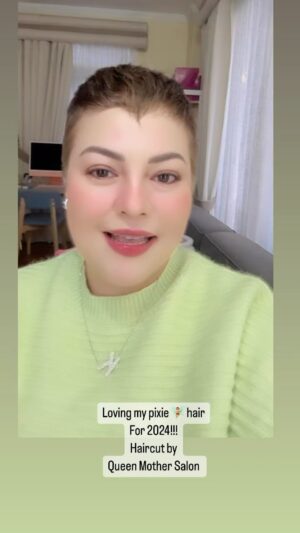 Karla Estrada Instagram - Pixie hair for 2024 by Queen Mother salon! 
🧚‍♀️🧚‍♀️🧚‍♀️🧚‍♀️🧚‍♀️🧚‍♀️🧚‍♀️🧚‍♀️🧚‍♀️🧚‍♀️🧚‍♀️🧚‍♀️🧚‍♀️🧚‍♀️