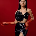 Sanya Lopez Instagram - Looking forward for 2024✨

Photographer: Jai Murcillo @jai_murcillo 
Stylist: @ardenstyleph 
MUA: Drew Galleguez @drewgalleguez 
Hair: Eric Oñate @eric_ragil 
@jowienamayanstudios