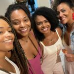 Juliana Alves Instagram – 2023> 2024 
Despedida e início!

Um ano cheio de amor! ❤️🙌🏾✨

Começamos da melhor forma: casa, amigos, crianças brincando, música boa e muitos brindes! 🥂✨
Obrigada, meus amores!