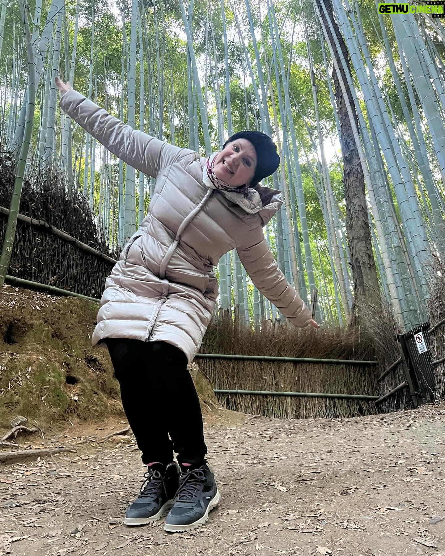 Erika Buenfil Instagram - Bosque de Bambú #Kyoto. #japón #Viaje
