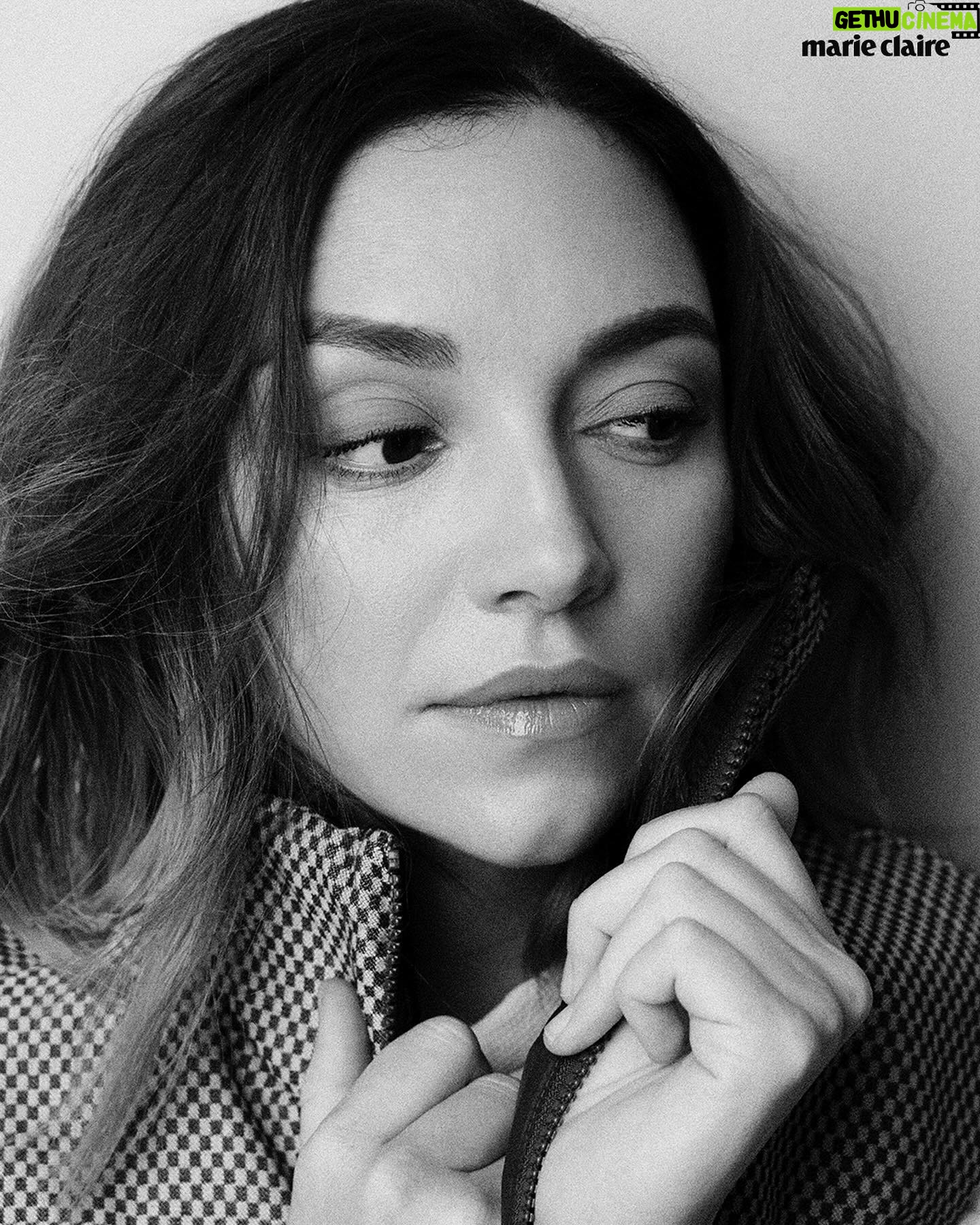 Regina Bland贸n Instagram - @reginablandon X @marieclaire_la 馃枻
