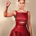 Amina Khalil Instagram - Happy New Year everybody ✨ 
May we all be blessed with goodness, health, happiness, peace and love. And may all your dreams come true ❤️ 
كل سنة وانتم طيبين ✨يا رب سنة كلها خير و رزق 
وسعادة و رحمة و انه كل دعواتكم وامنياتكم تتحقق ❤️

And everyday, we pray for 🇵🇸