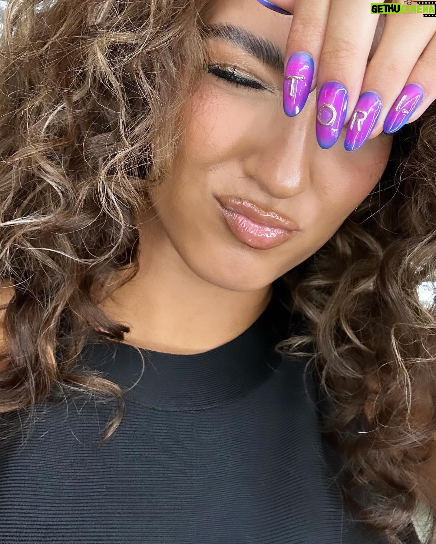 Tori Kelly Instagram - comment your 2024 mood using only emojis lol