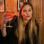 Bar Refaeli Instagram - 2024 please be good and easy. With a little spritz.