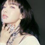 Victoria Song Instagram - @aniyerecords 🤍🖤
#官能支配