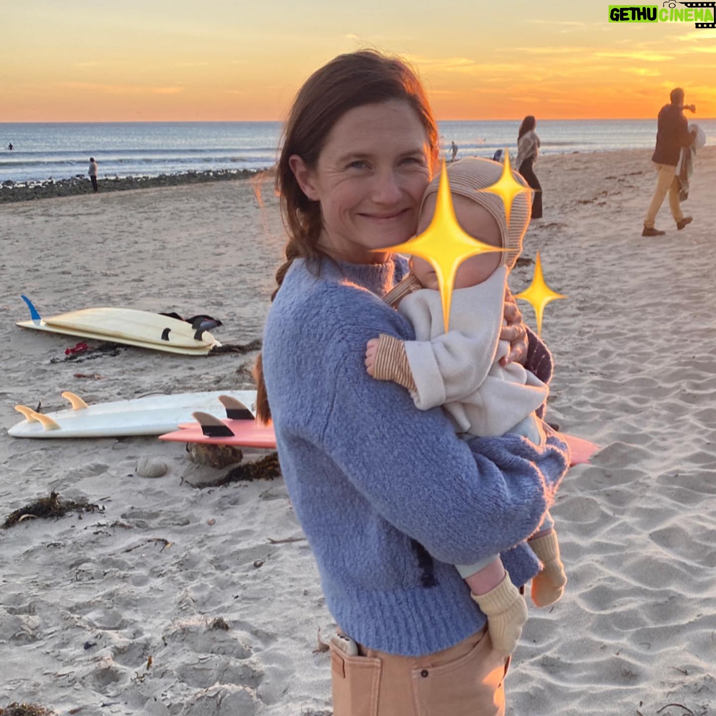 Bonnie Wright - 458.3K Likes - 2023 the year I became a mum and developed the cheesiest smile!! 2024 see you at about 2am when we wake to feed 🤱 HNY ✨