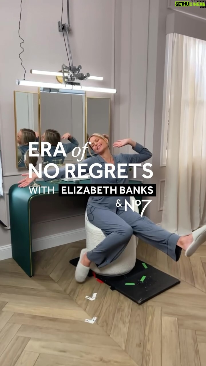 Elizabeth Banks Instagram - New Year, New Era! 🥂 Ya’ll, I’m in my Era of No Regrets. Shout out to No7’s NEW Future Renew Day Cream for helping me reverse visible signs of skin damage, so I don’t have to regret the past.
Have you tried it yet?? (the cream OR the no regrets attitude?)
#NoRegretsEra #NoRegrets #DontRegretJustReverse #No7Partner @no7usa