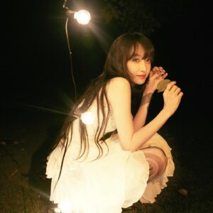 Victoria Song Instagram - #屋顶着火 🔥
#roofonfire 
@georgeshobeika ❤️‍🔥