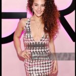 Sofie Dossi Instagram - On Wednesdays we wear pink💗 @meangirls
