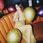 Fabiola Guajardo Instagram - Memorias de una ♑️⭐️ un 5 de enero! (Parte 1)

• HAPPY BDAY TO ME • Si nos organizamos nos reímos todos • Mi repollo incondicional • Mamma Mia • Como perros y gatos pero siempre amándonos • Llegaron a mi vida y se quedan 4e ¿Juan y Jorge dónde están? 😂 • MÍOS • Pocas fotos con el pastel gracias a mi premaaaaaa • En esta foto si sale More • Les mando un abrazo donde quiera que estén •

📸 @ilretallack