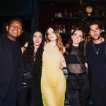 Fabiola Guajardo Instagram - Memorias de una ♑️⭐️ un 5 de enero! (Parte 1)

• HAPPY BDAY TO ME • Si nos organizamos nos reímos todos • Mi repollo incondicional • Mamma Mia • Como perros y gatos pero siempre amándonos • Llegaron a mi vida y se quedan 4e ¿Juan y Jorge dónde están? 😂 • MÍOS • Pocas fotos con el pastel gracias a mi premaaaaaa • En esta foto si sale More • Les mando un abrazo donde quiera que estén •

📸 @ilretallack