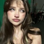 Liza Anokhina Instagram – gold digger