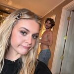 Kelsea Ballerini Instagram - a whole trip around the sun with my bestie. @hichasestokes thanks for making me write love songs. 🤍