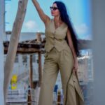Lamitta Frangieh Instagram - Experience the timeless value of @infame_dubai INFAME suits: a smart investment that never goes out of style. Introducing ‘The Arabian Desert’ collection, where exceptional details meet refined elegance. Discover the essence of the UAE with our special jacket lining, inspired by its breathtaking beauty. 
Wear INFAME - make a statement!

📸 @hossamelhalwagy_photography 
#suitstyle #suitsets #elegence #stylishlook #lamittafrangieh #dubai