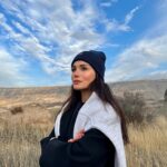 Özge Yağız Instagram - without a thought, without a voice🌥️