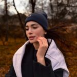Özge Yağız Instagram – without a thought, without a voice🌥️