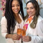 Juliana Alves Instagram - Sobre aquelas amizades que nos enchem de orgulho!
A gente cresce e se fortalece juntas.

@studiomakedaoliver