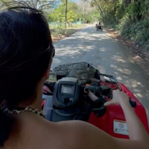 Aitana Instagram - costa rica se está quedando con un trocito de mi corazón 💘🌴🇨🇷🌟
pd.: me comentan que ayer habían muchas nancys debajo del árbol, es verdad?
@nancyfamosa_es #nancyxaitana