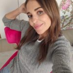 Paula Echevarría Instagram - It feels so good! 

(Amo esta canción)