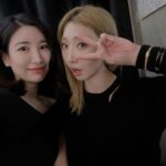 Gong Min-ji Instagram - 끊임없는 변화 속에서도 사람의 한결같음에 
감동하는 나이로 저물어갈 때😊
곁을 내어주고, 결을 섞을 수 있는 당신이 있어
감사합니다❤️ @www_my_eun 
#생일주간 #원래생일은한달내내 #생일1탄