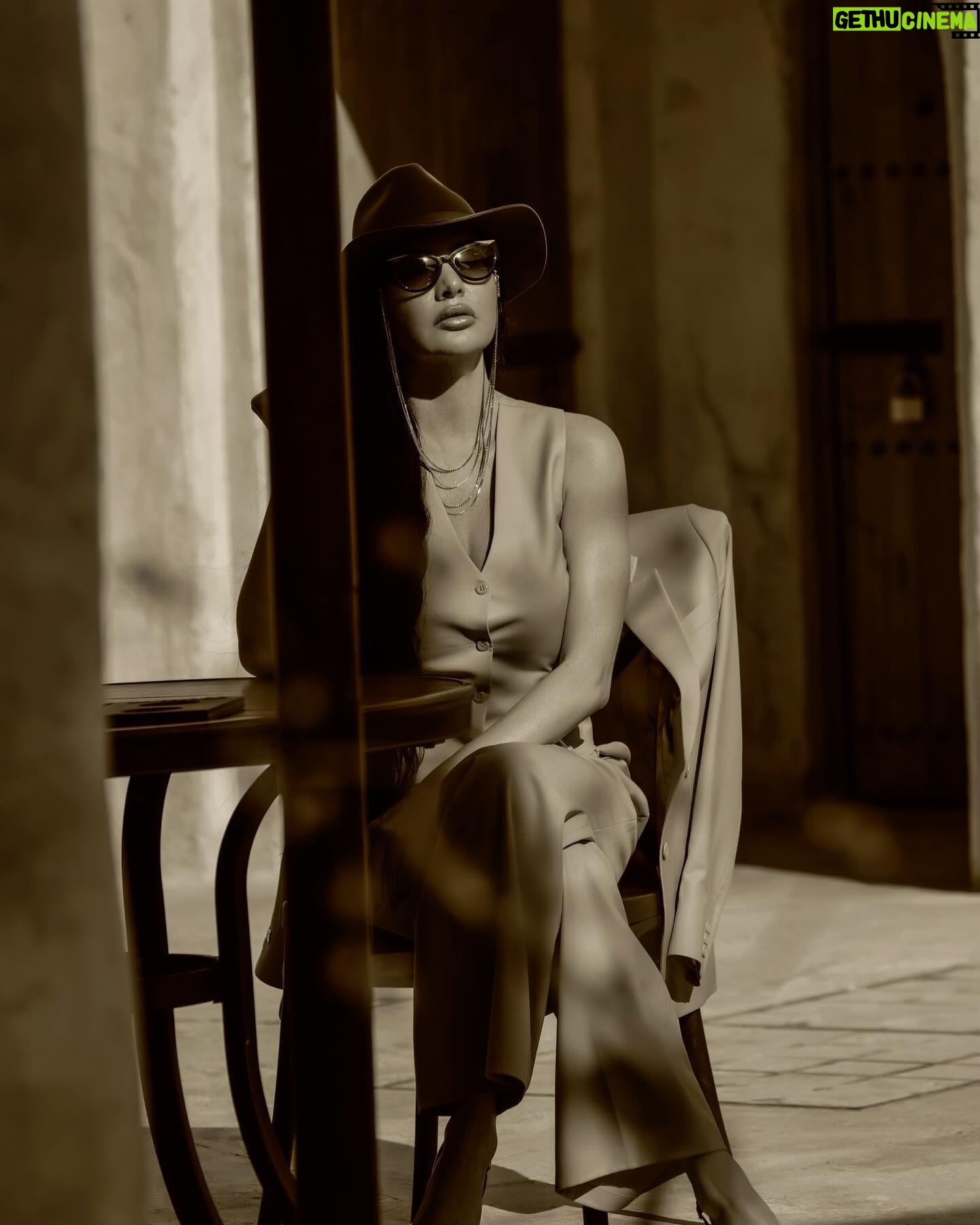 Lamitta Frangieh Instagram - Experience the timeless value of @infame_dubai INFAME suits: a smart investment that never goes out of style. Introducing ‘The Arabian Desert’ collection, where exceptional details meet refined elegance. Discover the essence of the UAE with our special jacket lining, inspired by its breathtaking beauty.
Wear INFAME - make a statement!
📸 @hossamelhalwagy_photography
#suitstyle #suitsets #elegence #stylishlook #lamittafrangieh #dubai