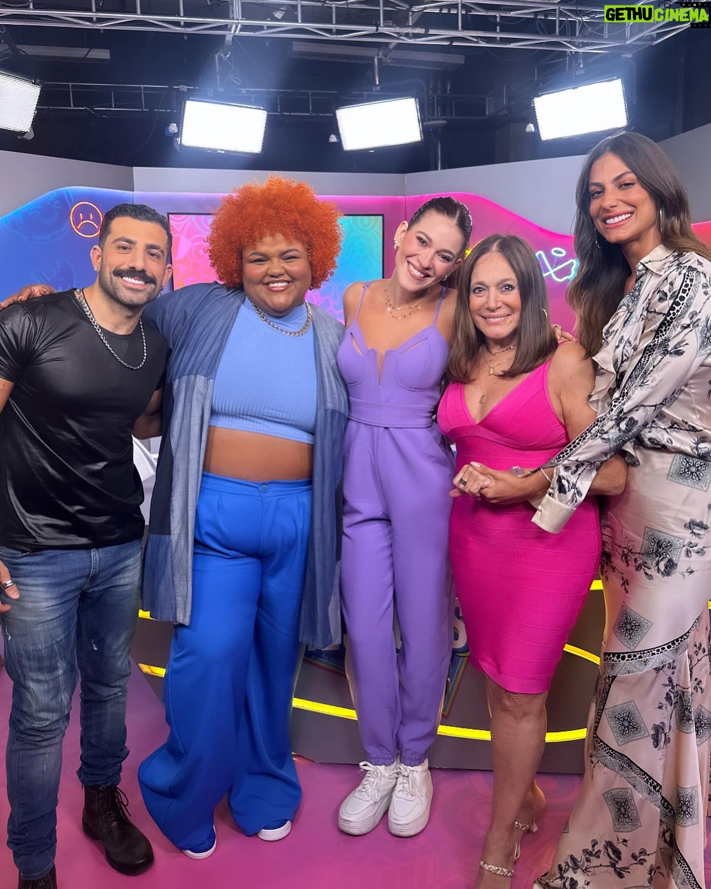 Susana Vieira Instagram - Amei participar do primeiro #MesacastBBB deste ano💥
Obrigada queridos! Obrigada Boninho! ❤️