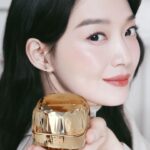 Shin Min-a Instagram - We are beyond thrilled to announce that the iridescent Shin Min-a will be joining CPB as our newest radiant brand ambassador! Effortlessly embodying the essence of CPB with her exceptional talent, undeniable elegance and uncompromising commitment to excellence, welcome to the family, @illusomina ❤️