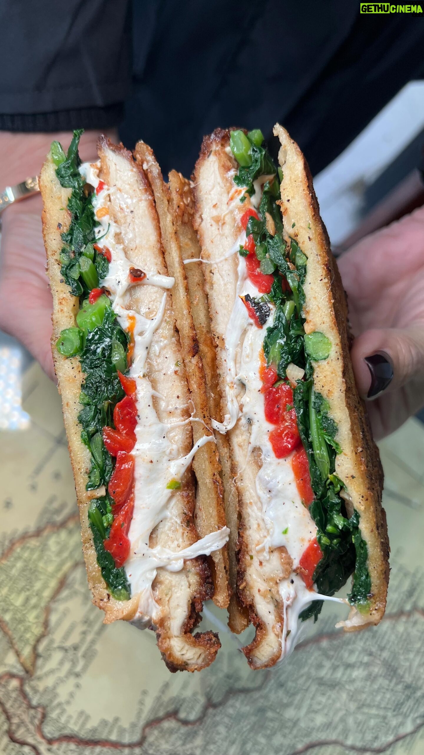 Mandy Rose Instagram - THE MANDY MANIA 💪🏼 Chicken cutlet, mozzarella, roasted peppers, broccoli rabe, & balsamic dressing 🇮🇹
.
.
.
.
.
#nyfoodie #foodies #newyorkfood #eats #goodeats #eeeeeats #eatstagram #foodiesofinstagram #instaeats #instafood #instagood #foodporn #foodstagram #foodpics #foodphotography #foods #foodpic #foodie #nyeats #newyorkeats #food #foodgasm #newyorkfoodie #nyfoodie #eatingfortheinsta #foodpics