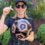 Elizabeth Banks Instagram - 👚 Dawn jersey? Check!
🧢 Merch? Check!
⚽ Soccer ball? Check!
😙 Coach’s whistle? Check!
@elizabethbanks is ready to lead the three-clap for our last regular season match on 10/15, and she can’t wait to see you all there!
