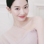 Shin Min-a Instagram - We are beyond thrilled to announce that the iridescent Shin Min-a will be joining CPB as our newest radiant brand ambassador! Effortlessly embodying the essence of CPB with her exceptional talent, undeniable elegance and uncompromising commitment to excellence, welcome to the family, @illusomina ❤️