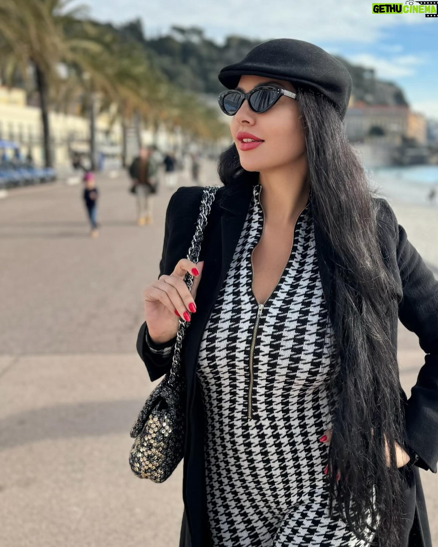 Lamitta Frangieh Instagram - Dimanche a Nice 🇫🇷
.
.
#france #southoffrance #nice #cannes#paris #parisfrance #monaco #parisstyle #jaimelafrance