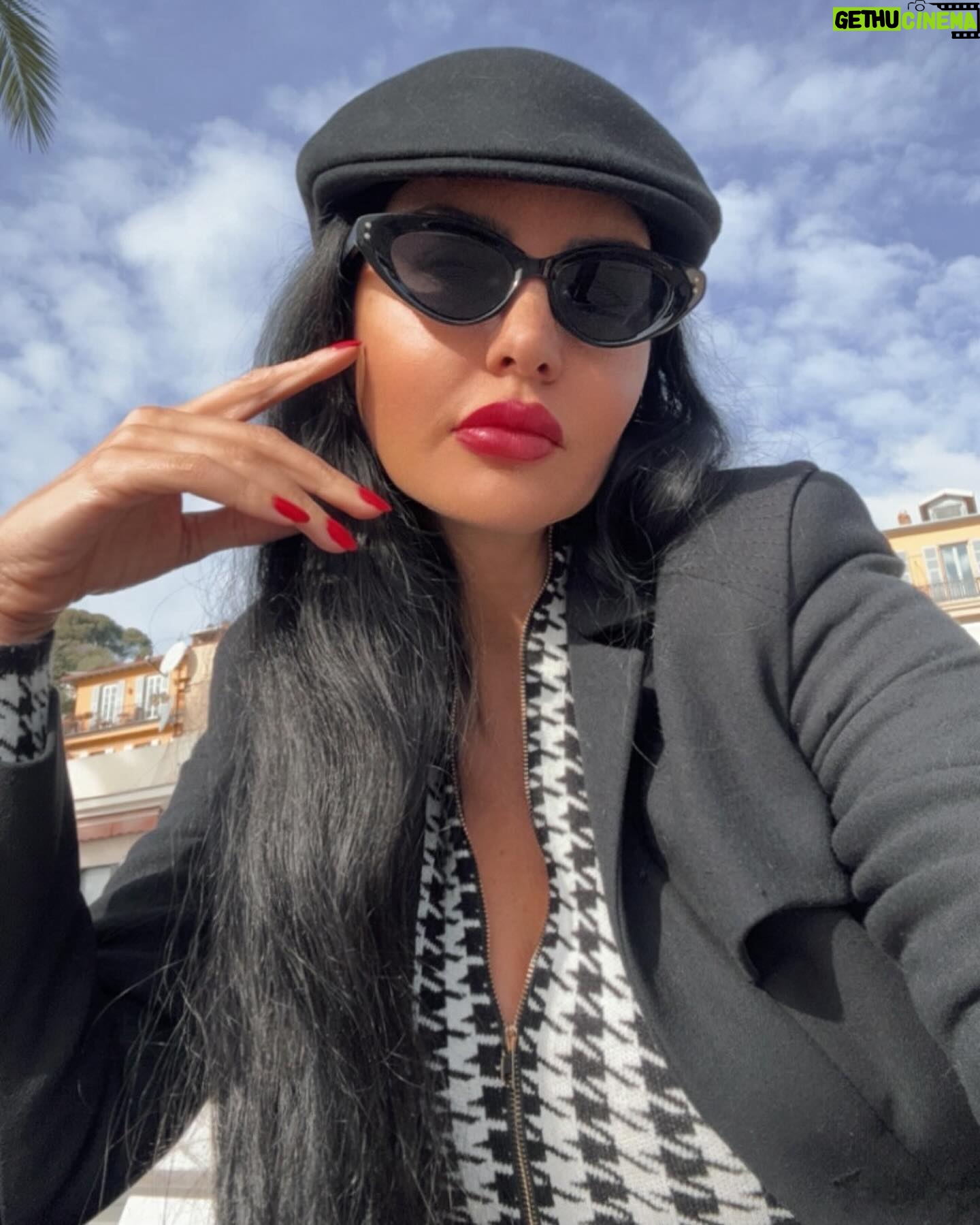 Lamitta Frangieh Instagram - Dimanche a Nice 🇫🇷
.
.
#france #southoffrance #nice #cannes#paris #parisfrance #monaco #parisstyle #jaimelafrance