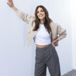 Paula Echevarría Instagram - La palabra que mejor define a @pau_eche es la autenticidad. Precisamente, eso mismo es lo que mejor representa su nueva colección que ha seleccionado para la firma irlandesa Primark, en la que ya es su tercera cápsula. 

Puedes ver la colección completa en el link de nuestra bio 

Entrevista: @paulallanos 
Fotografía: @pablosarabiafoto
Estilismo: @barbaragarralda
Vídeo: Luís Cárcamo 
Edición: @verdu.rma 
Maquillaje y peluquería: @albertodugarte