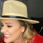 Erika Buenfil Instagram – Las personas más importantes no se buscan la vida te las presenta 🌹