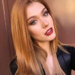 Katherine McNamara Instagram - It’s #KissAGingerDay! Choose your fighter… 💋