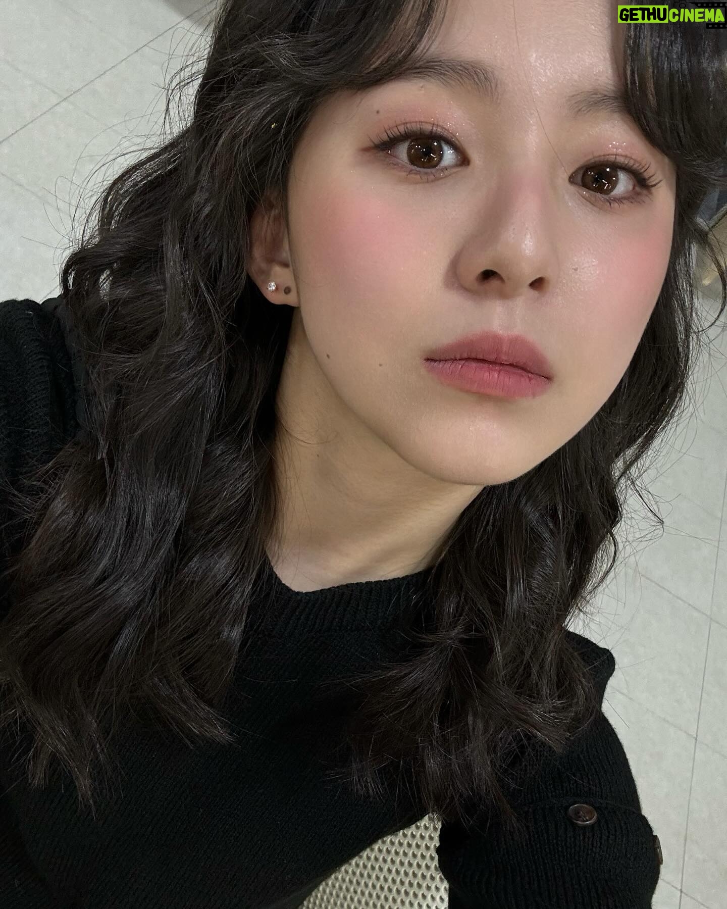 Park Ji-hu Instagram - 2024 μΈκΈ°κ°μ = ππππ©΅π’