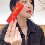 Fan Bingbing Instagram - Starting my meal with @naturecare.life’s immunity booster – Frunergy, my long-time favorite recommended by my Malaysian manager and dear friend of over a decade!

Deliciously convenient – mix with liquid or consume them dry. The 26 freeze-dried fruits offer a delightful sweet and sourish touch. 

I travel to various countries with them in my handbag or pockets. 🩷🩷🩷

#frunergy 
#friendofnaturecare