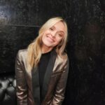Fearne Cotton Instagram – AD Sparkly suit for tonights @samsunguk event. 
Guys, I’m out of the house and its night time. 🌙
Make up by my dear mate @justinejenkins
Suit I’ve had for years.