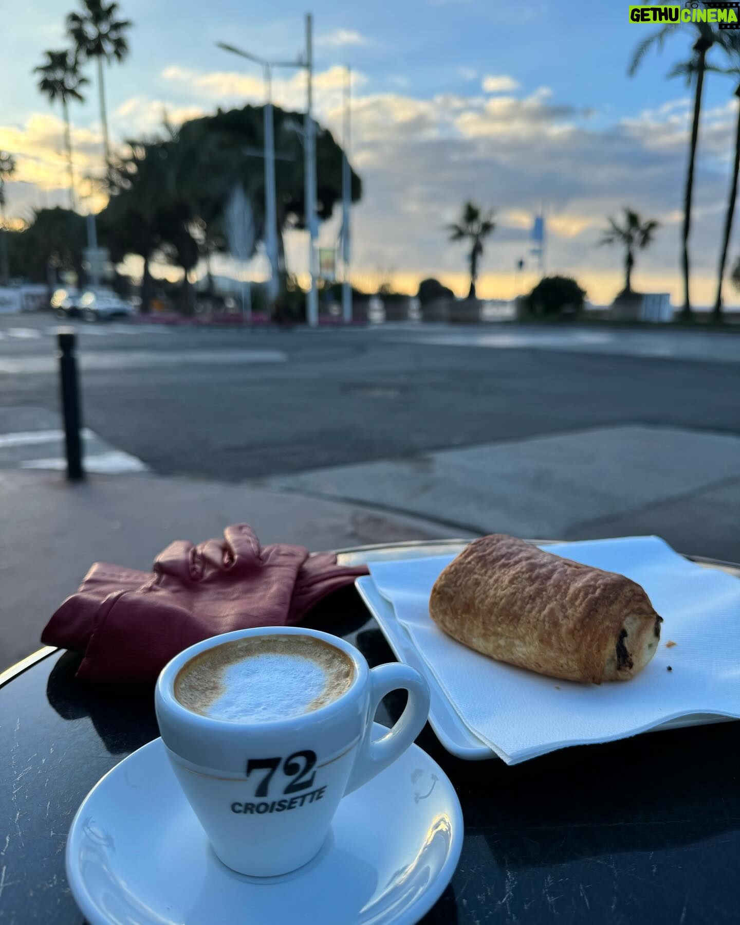 Lamitta Frangieh Instagram - Bonjour Cannes 🇫🇷☕️♥️
@72croisette
.
.
#cannes #cannesfrance #model#brunette#france #cotedazurfrance #cotedazurfrance #côtedazur #travel#destination #fashionstyle #fashionista n